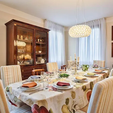 Апартаменты Angelo Raffaele Incantevole Casa Per 12 Persone *